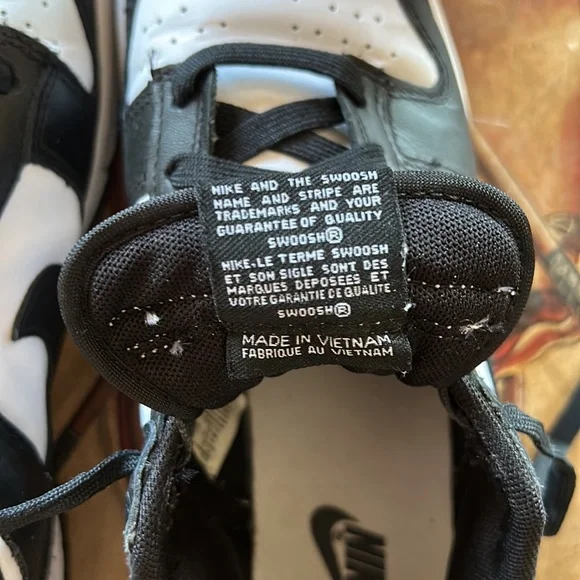 Nike panda 🐼 dunks 8.5 - Picture 5 of 7